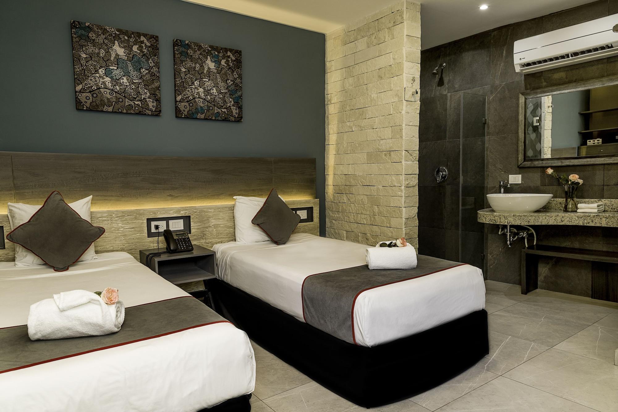 Bfh Attraction Deluxe Hotel Playa del Carmen Buitenkant foto