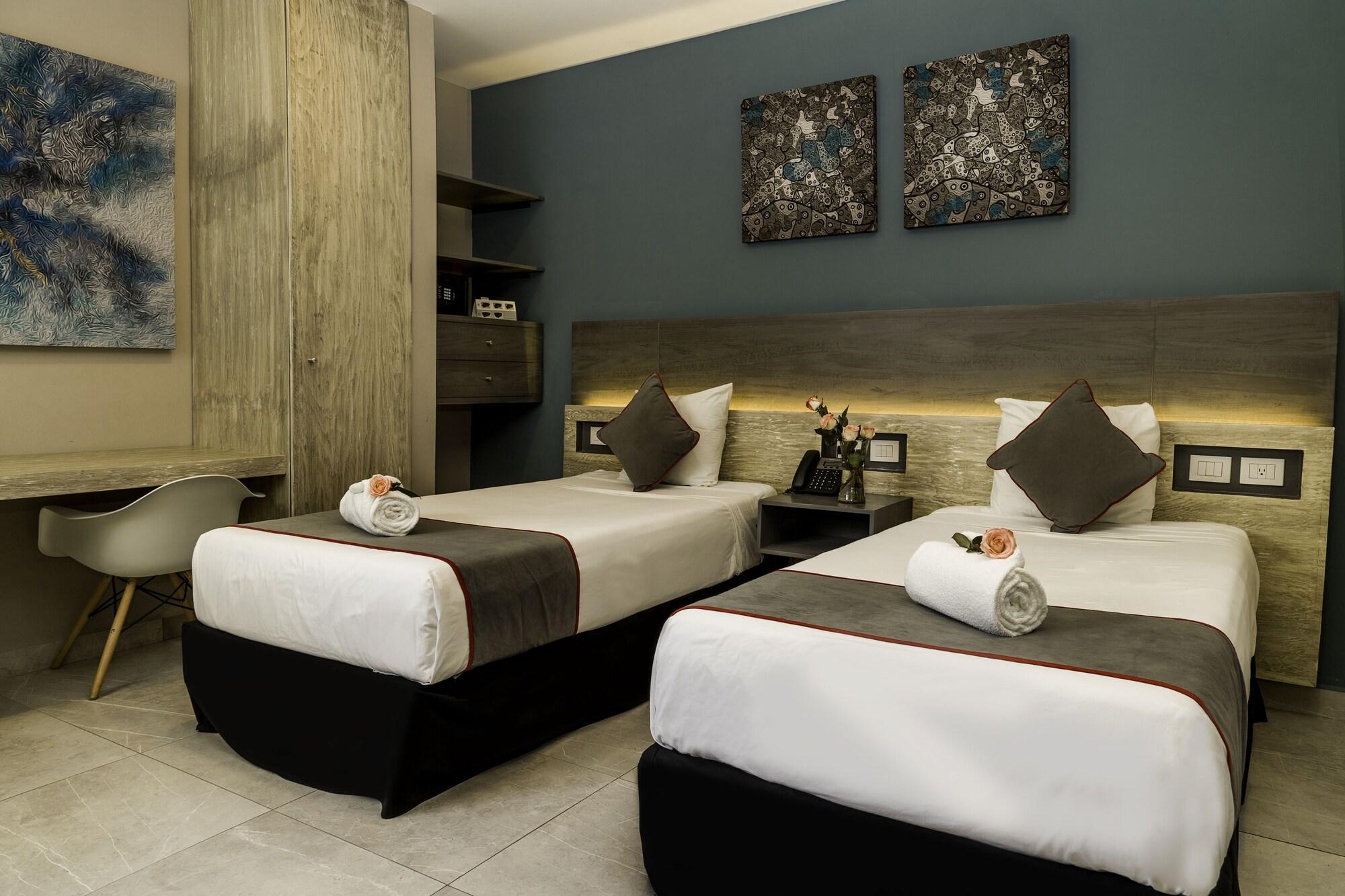 Bfh Attraction Deluxe Hotel Playa del Carmen Buitenkant foto