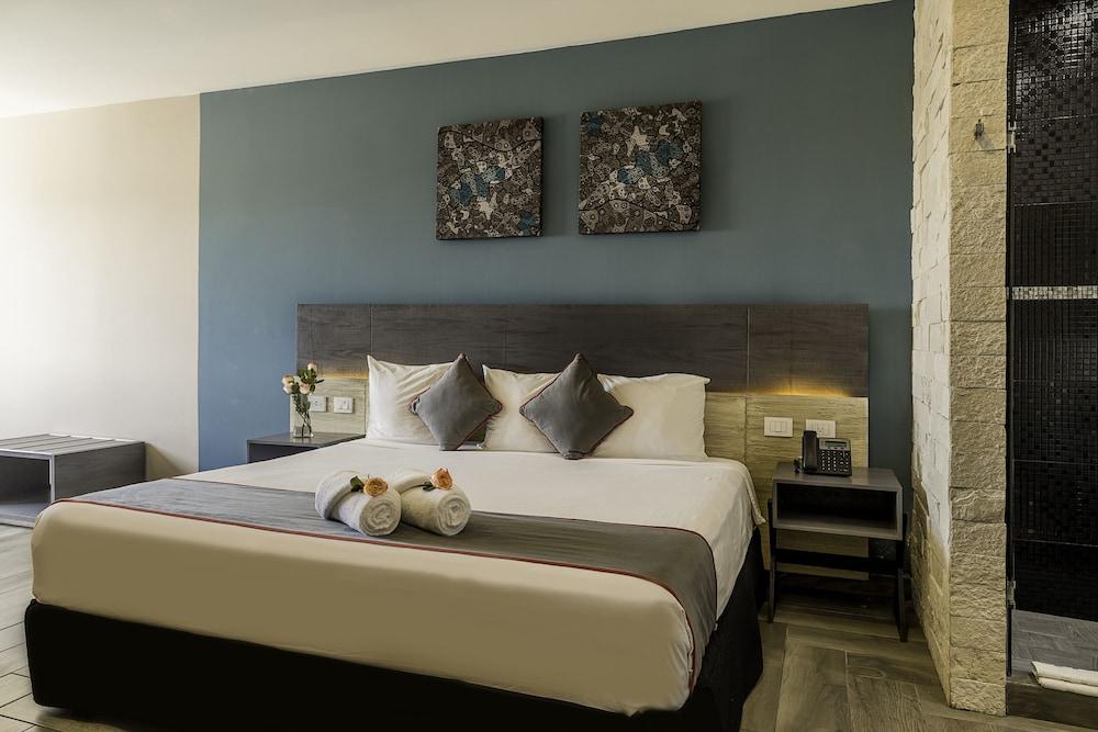 Bfh Attraction Deluxe Hotel Playa del Carmen Buitenkant foto