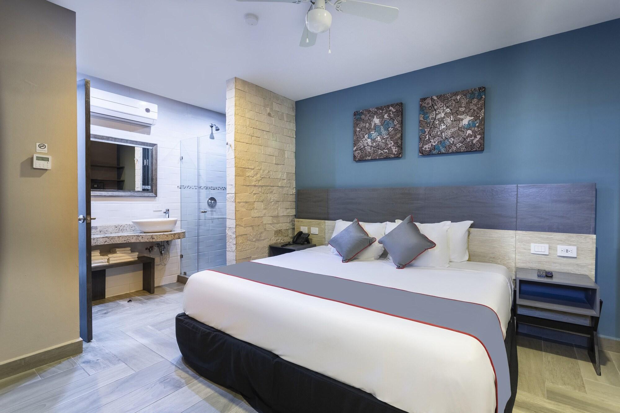 Bfh Attraction Deluxe Hotel Playa del Carmen Buitenkant foto
