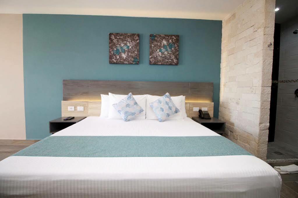 Bfh Attraction Deluxe Hotel Playa del Carmen Buitenkant foto
